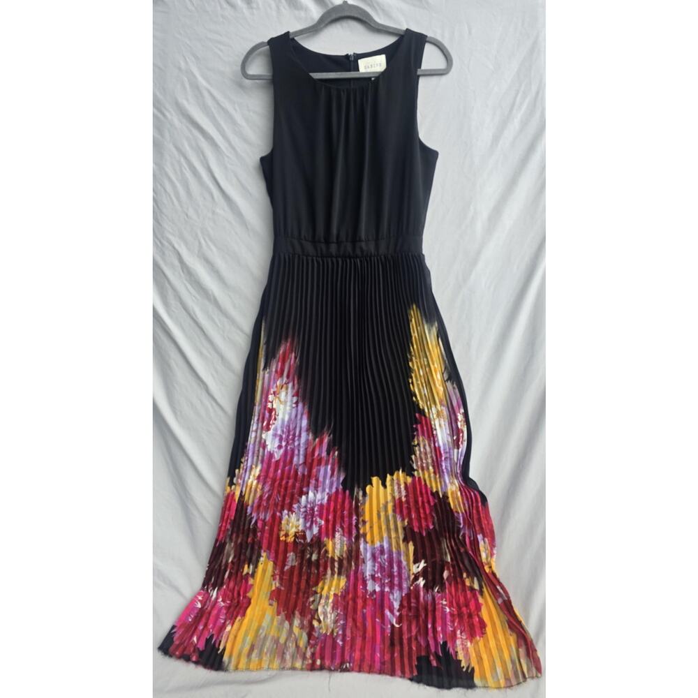 Sabine Dress Womens Medium Black Floral Pleated Sleeveless Fit & Flare Midi